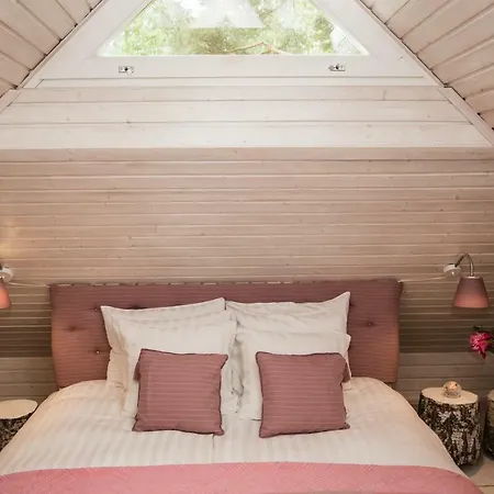 Adami Country Guest house *