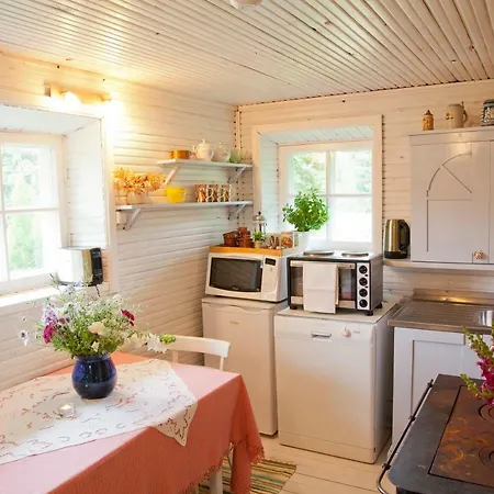 Adami Country Guest house Vainupea
